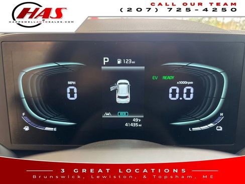 Used 2023 Kia Niro LX image 16