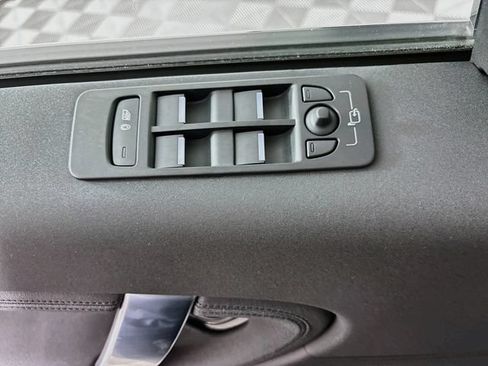 Used 2025 Land Rover Discovery Sport S AWD/4WD image 20