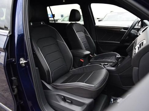 Used 2022 Volkswagen Tiguan SEL R-Line AWD/4WD image 22