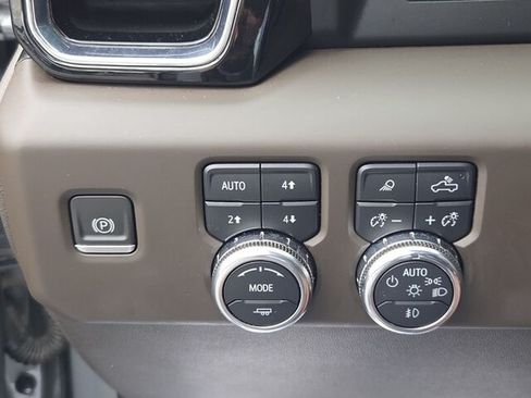 Used 2023 GMC Sierra 1500 Denali AWD/4WD image 27