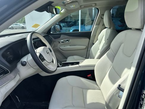 Used 2023 Volvo XC90 B5 Plus w/ Protection Package AWD/4WD image 10