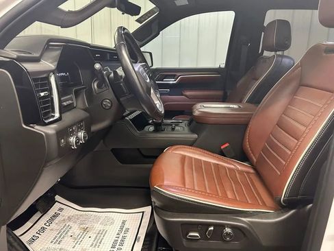 Used 2022 GMC Sierra 1500 Denali Ultimate image 10