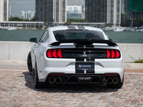 Used 2022 Ford Mustang Shelby GT500 w/ Technology Package image 3