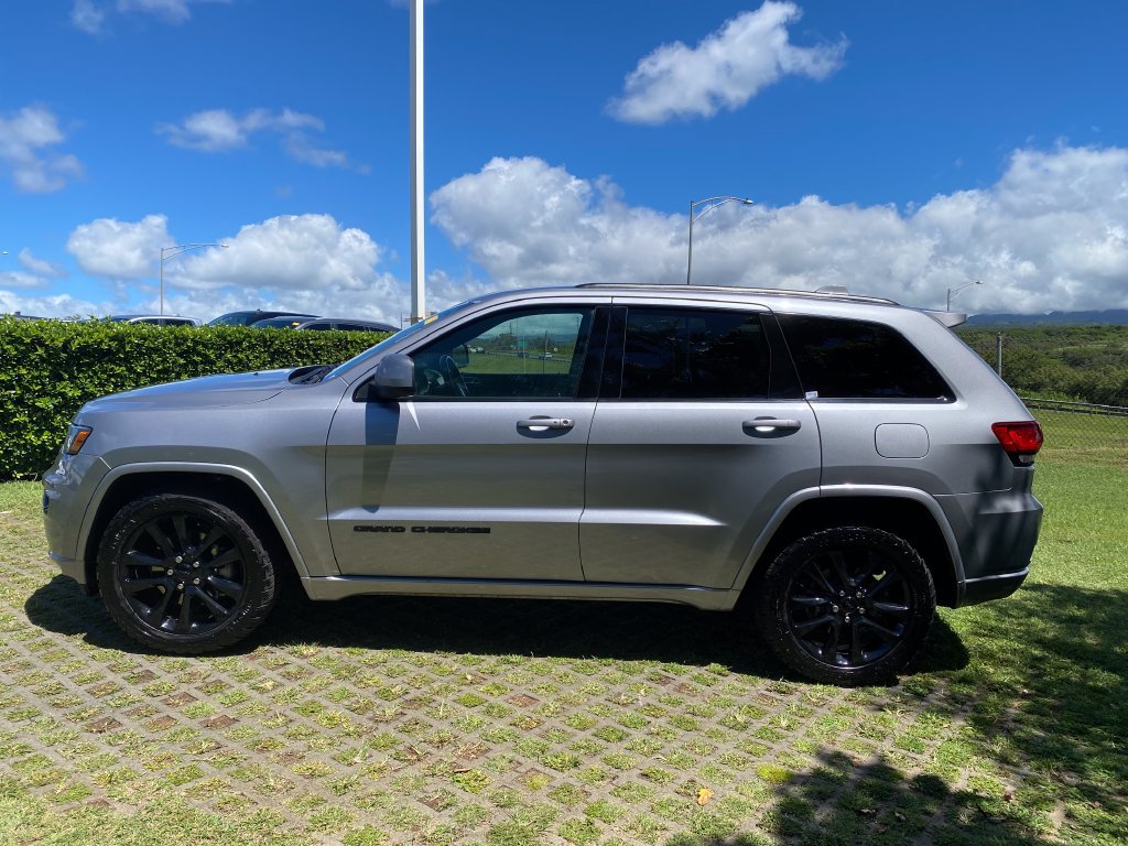 Used 2021 Jeep Grand Cherokee Laredo X RWD image 22