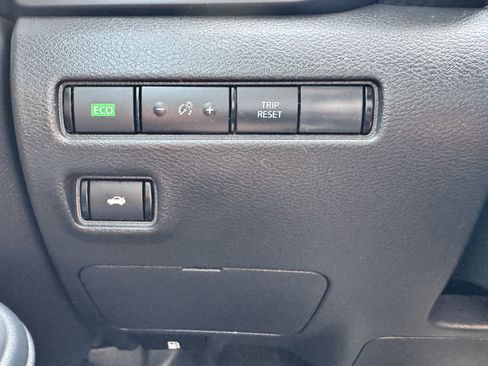Used 2025 Nissan Sentra S FWD image 10