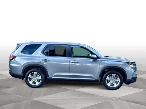 Used 2025 Honda Pilot EX-L image 9