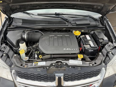 Used 2015 Dodge Grand Caravan SE w/ Quick Order Package 29E SE image 31