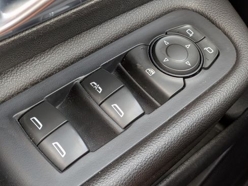 Used 2020 GMC Terrain SLE w/ LPO, Floor Liner Package AWD/4WD image 21