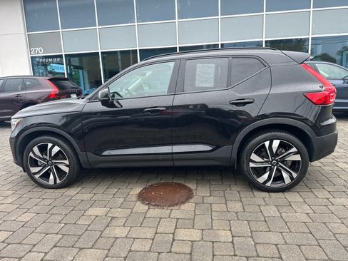Used 2023 Volvo XC40 B5 Plus w/ Protection Package Premier AWD/4WD image 6