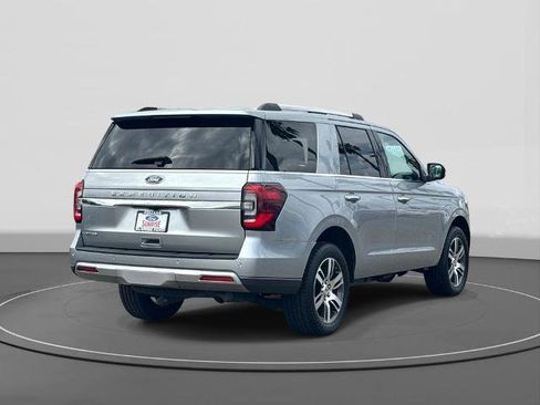 Certified 2022 Ford Expedition Limited RWD image 5