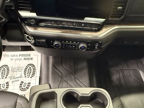 Used 2025 Chevrolet Silverado 1500 LT w/ Leather Package image 20