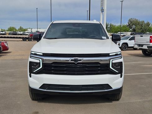 New 2026 Chevrolet Suburban LS w/ LPO, Dark Essentials Package AWD/4WD image 9
