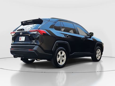Certified 2020 Toyota RAV4 XLE AWD/4WD image 5