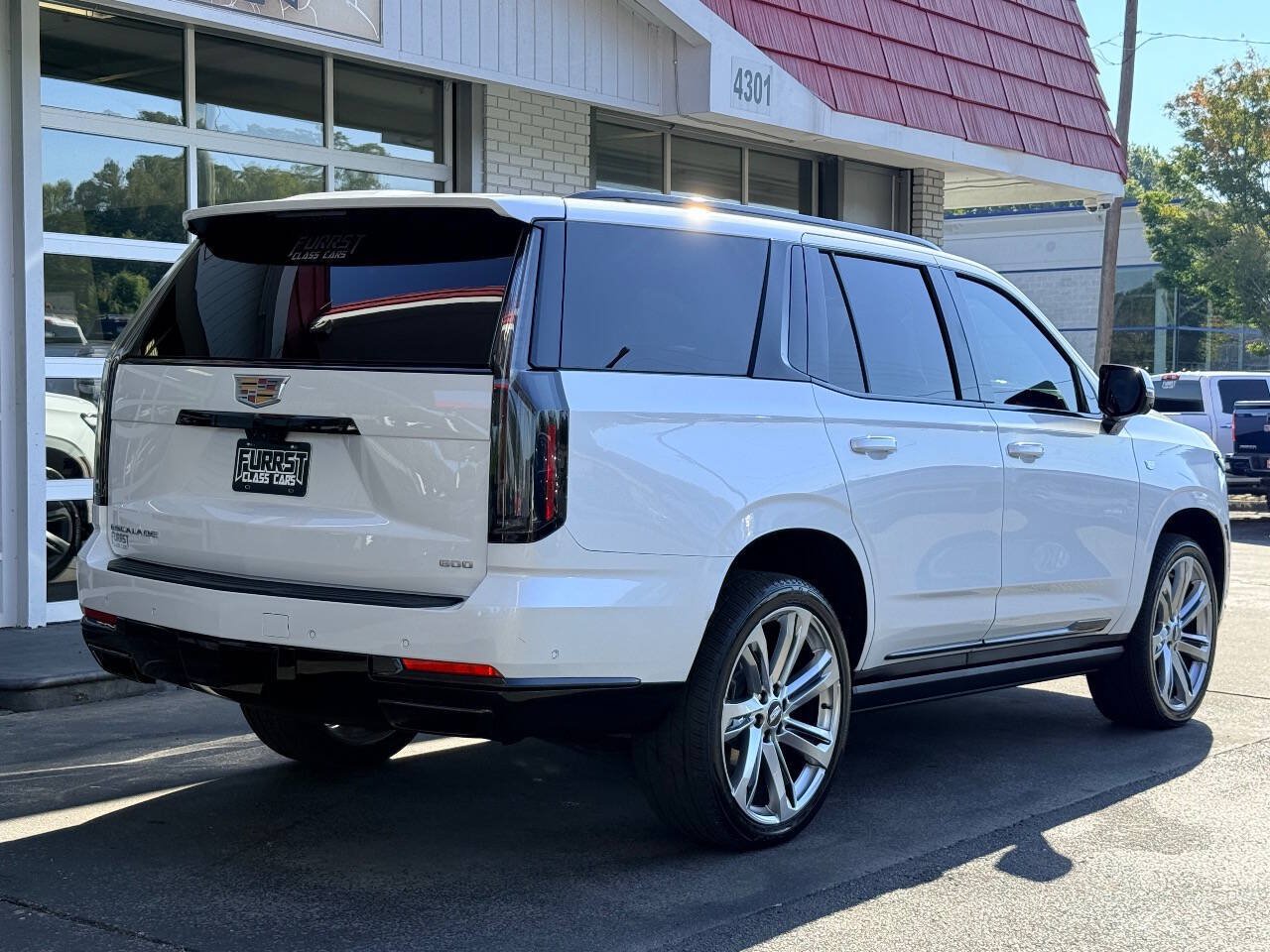 Used 2025 Cadillac Escalade Sport w/ Touring Package AWD/4WD image 3