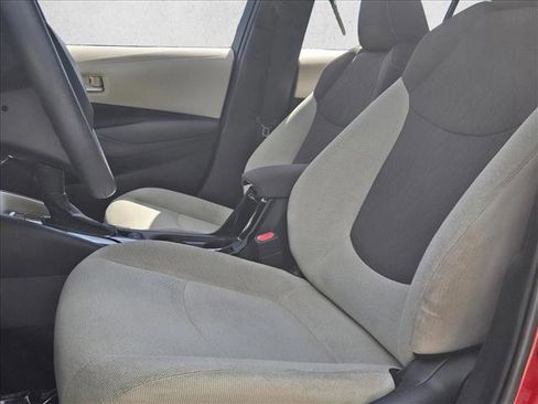 Used 2021 Toyota Corolla LE FWD image 14