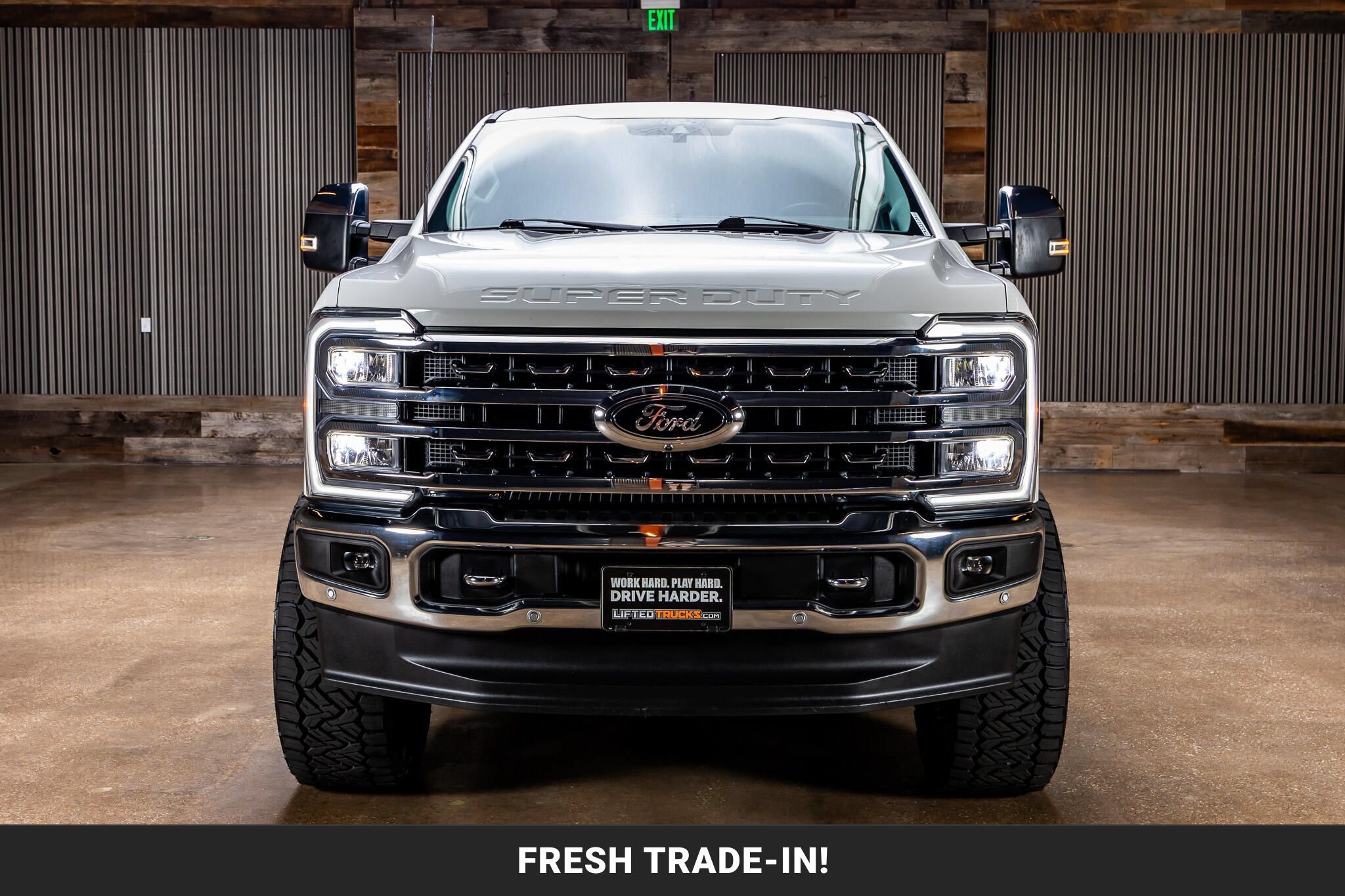 Used 2023 Ford F250 Lariat w/ Lariat Ultimate Package AWD/4WD image 3