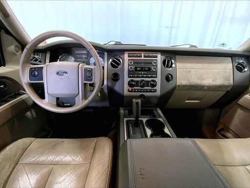 Used 2011 Ford Expedition XLT w/ Leather Seating Pkg RWD image 15