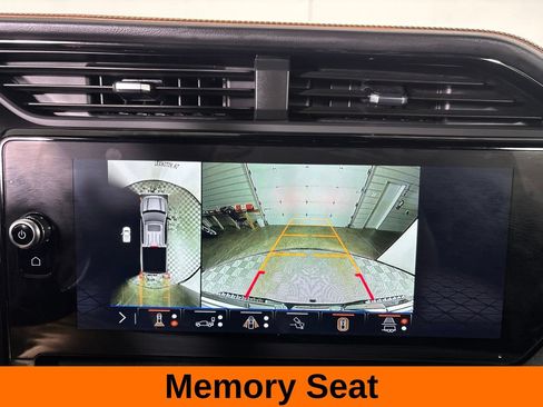 Used 2025 GMC Sierra 1500 AT4 AWD/4WD image 19