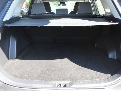 Certified 2022 Toyota RAV4 XLE FWD image 29