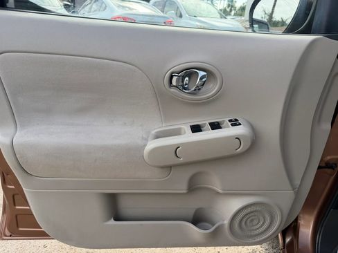 Used 2011 Nissan Cube 1.8 S w/ Interior Designer Pkg image 9