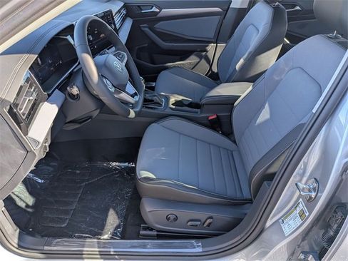 New 2026 Volkswagen Jetta SE image 10