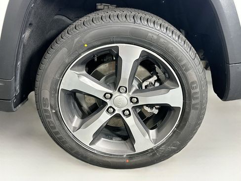 Used 2022 Jeep Grand Cherokee Limited 4xe AWD/4WD image 11