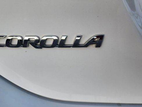 Used 2019 Toyota Corolla LE image 14