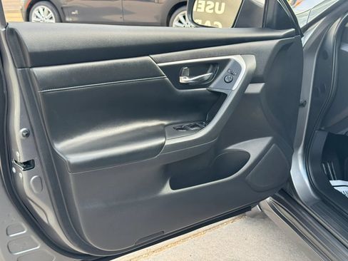 Used 2018 Nissan Altima 2.5 SR w/ SR Midnight Edition FWD image 10