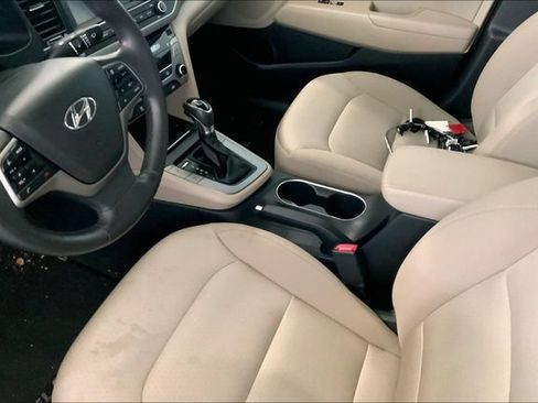 Used 2017 Hyundai Elantra Value Edition FWD image 8