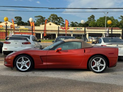 Used 2005 Chevrolet Corvette Coupe w/ Preferred Equipment Group RWD image 33