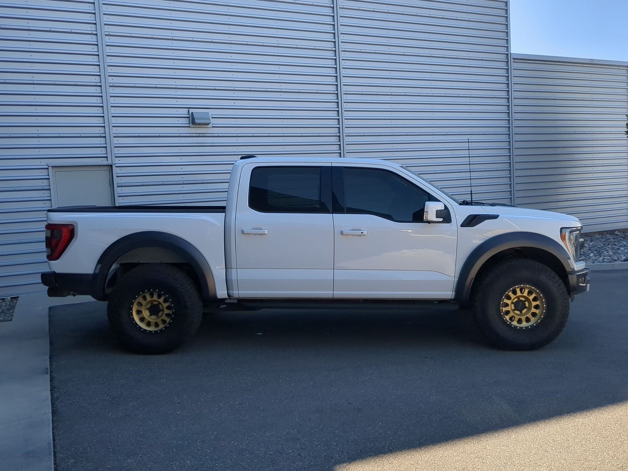 Used 2023 Ford F150 Raptor w/ Raptor Carbon Fiber Package AWD/4WD image 4