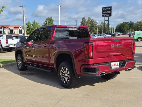 Certified 2020 GMC Sierra 1500 AT4 w/ AT4 Premium Package AWD/4WD image 4