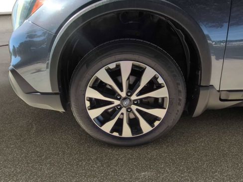 Used 2016 Subaru Outback 2.5i Limited AWD/4WD image 9