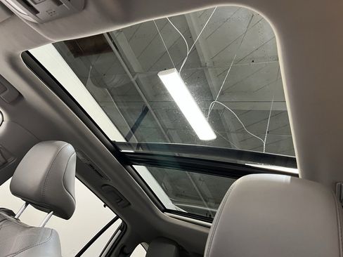 Used 2022 Toyota Highlander Platinum image 10