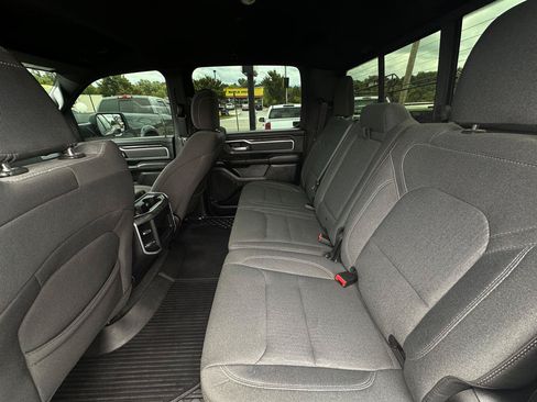 Used 2021 RAM 1500 Big Horn AWD/4WD image 9