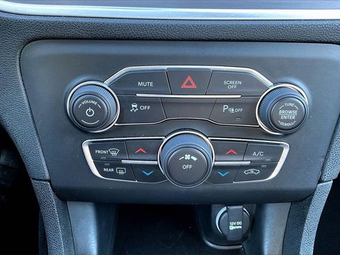 Certified 2022 Dodge Charger SXT image 16