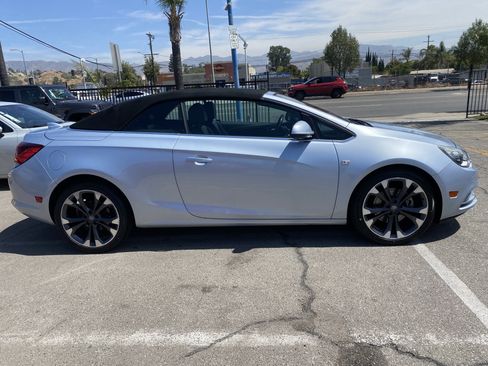 Used 2019 Buick Cascada Premium FWD image 8
