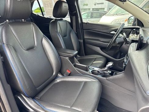 Used 2025 Buick Encore GX Sport Touring AWD/4WD image 27