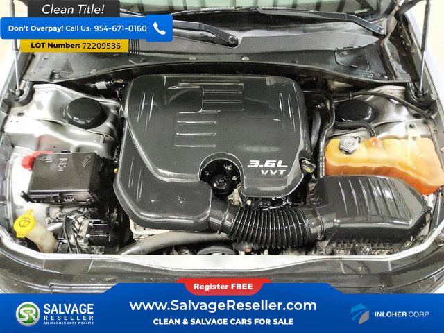 Used 2014 Chrysler 300 RWD image 15