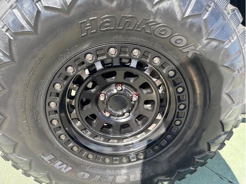 Used 2019 Jeep Wrangler Unlimited Rubicon image 11