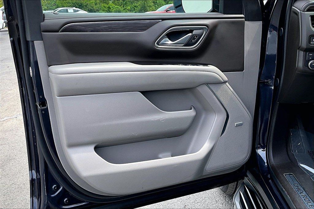 Used 2024 Chevrolet Tahoe LT AWD/4WD image 22