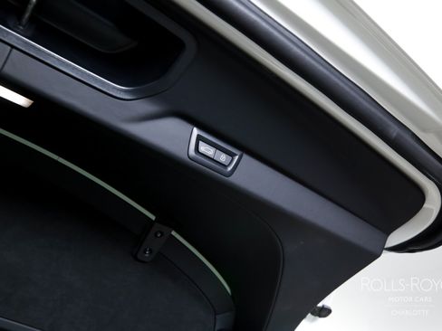Used 2026 Rolls-Royce Cullinan AWD/4WD image 26