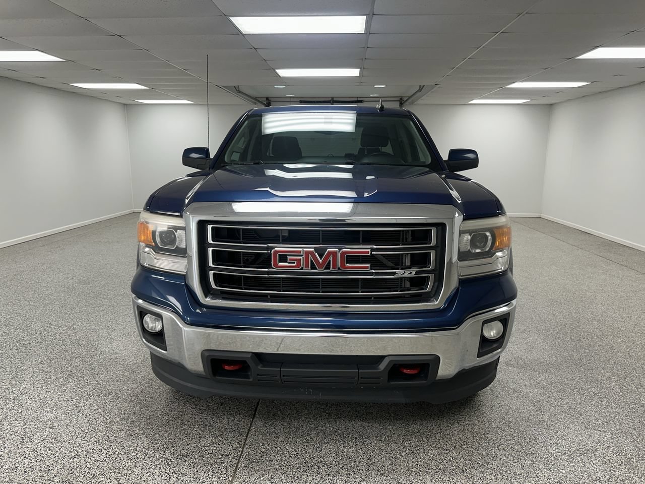 Used 2015 GMC Sierra 1500 SLE w/ SLE Value Package AWD/4WD image 3