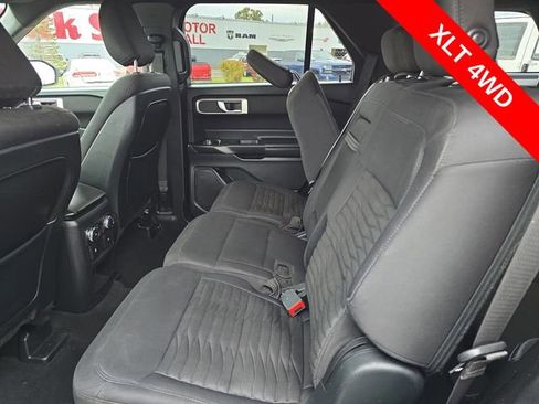 Used 2020 Ford Explorer XLT w/ Comfort Package image 25