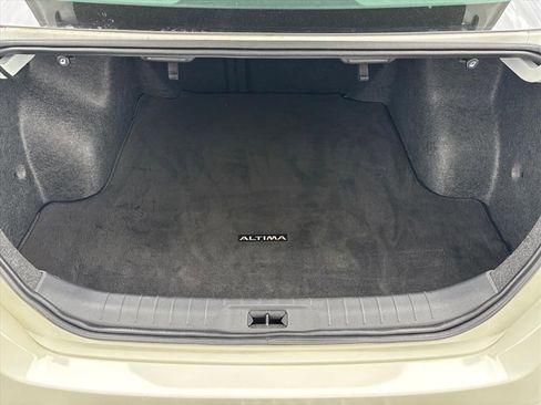 Used 2023 Nissan Altima 2.5 S image 3