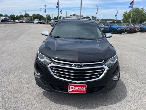Used 2020 Chevrolet Equinox Premier FWD image 3