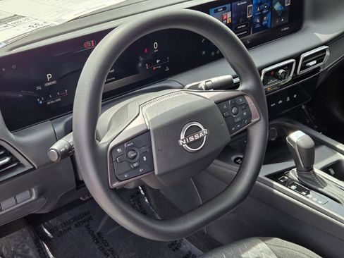 New 2026 Nissan Sentra SV w/ Floor Mat Package FWD image 10