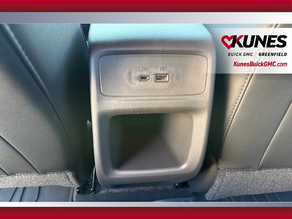 New 2026 Buick Envista Sport Touring w/ Convenience I Package FWD image 35