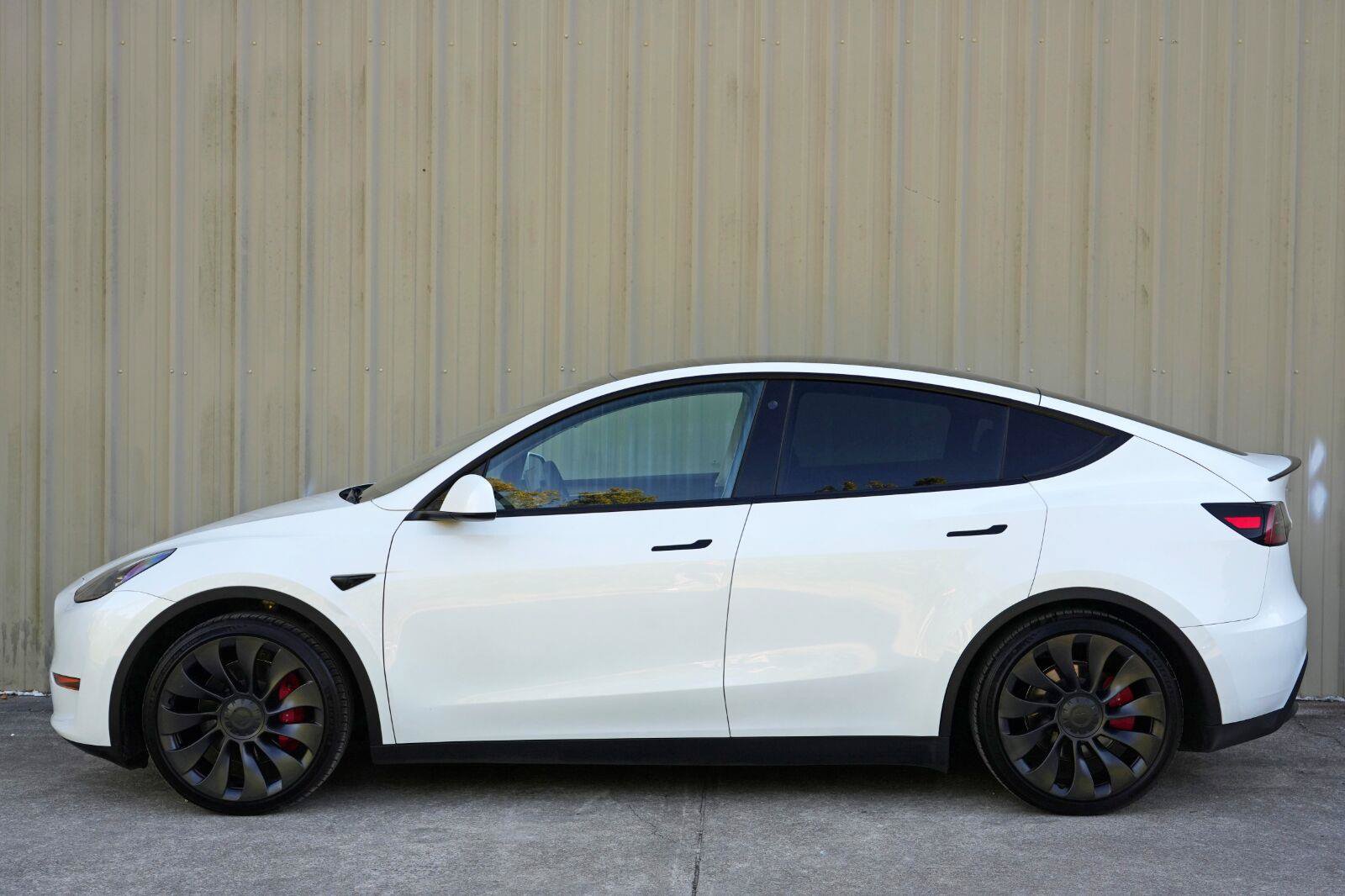 Used 2023 Tesla Model Y Performance AWD/4WD image 50