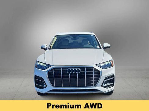 Used 2023 Audi Q5 2.0T Premium w/ Convenience Package AWD/4WD image 3